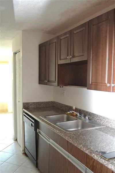 8237 NW 8th Court Plantation FL 33324