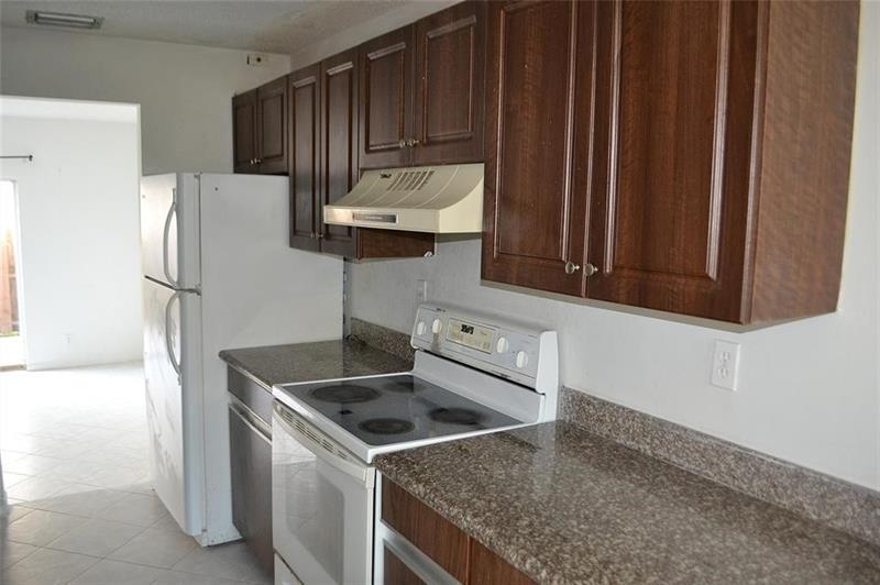 8237 NW 8th Court Plantation FL 33324