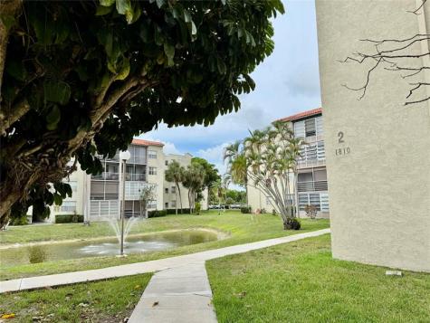 1810 N Lauderdale Avenue North Lauderdale FL 33068
