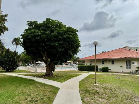 1810 N Lauderdale Avenue North Lauderdale FL 33068