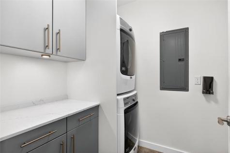 365 SE 6th Avenue Delray Beach FL 33483