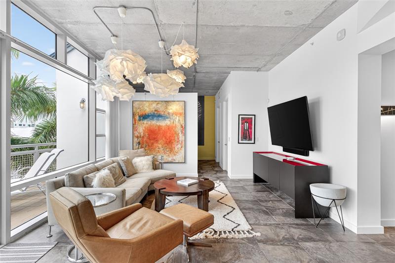 365 SE 6th Avenue Delray Beach FL 33483