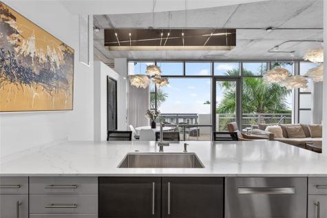 365 SE 6th Avenue Delray Beach FL 33483