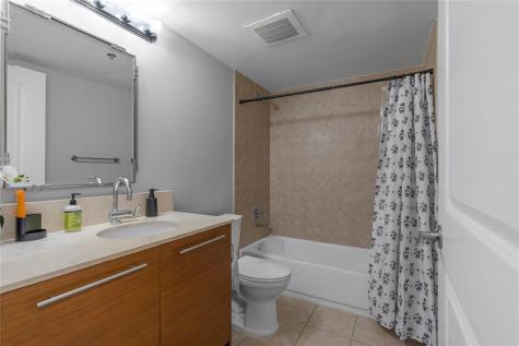 2641 N Flamingo Road Sunrise FL 33323