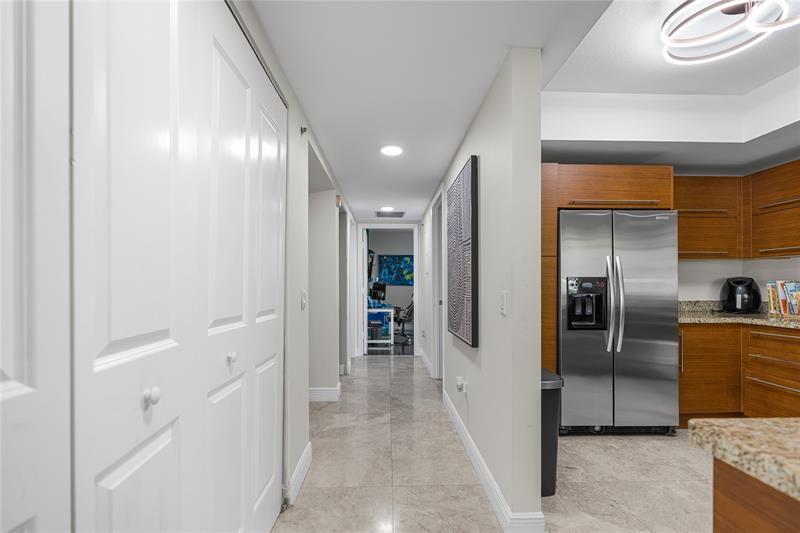 2641 N Flamingo Road Sunrise FL 33323