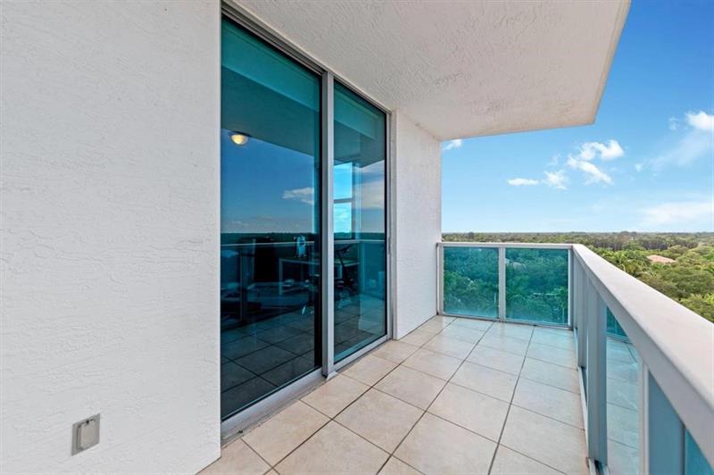 2641 N Flamingo Road Sunrise FL 33323