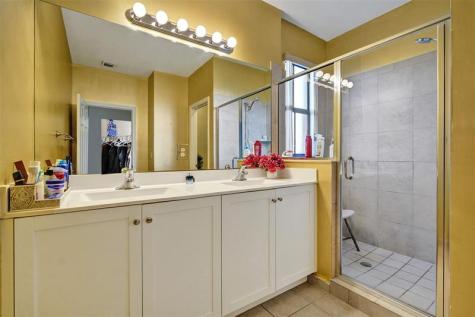 10396 W 34th Lane Hialeah FL 33018