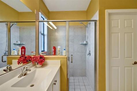 10396 W 34th Lane Hialeah FL 33018