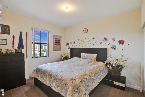 10396 W 34th Lane Hialeah FL 33018