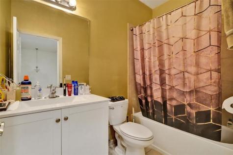 10396 W 34th Lane Hialeah FL 33018