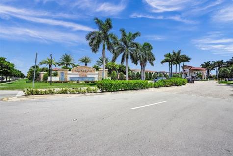 10396 W 34th Lane Hialeah FL 33018