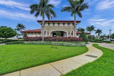 10396 W 34th Lane Hialeah FL 33018