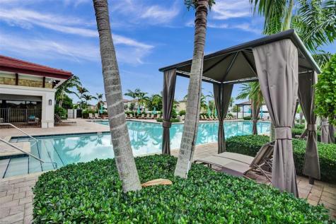 10396 W 34th Lane Hialeah FL 33018