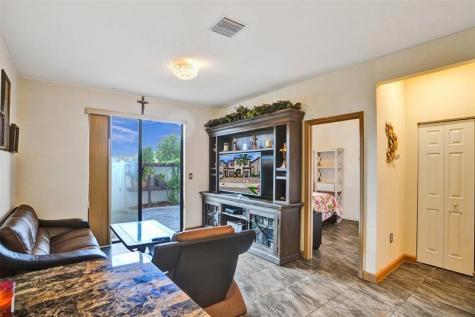 10396 W 34th Lane Hialeah FL 33018