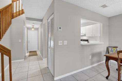 1642 N 15th Terrace Hollywood FL 33020