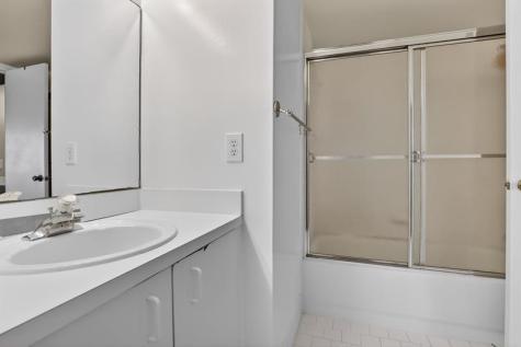 1642 N 15th Terrace Hollywood FL 33020