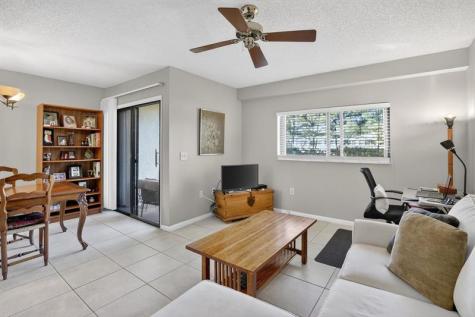 1642 N 15th Terrace Hollywood FL 33020