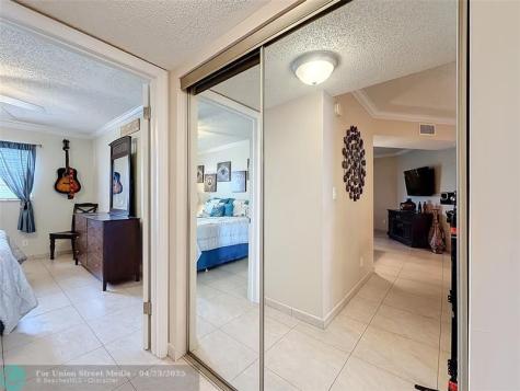 4270 NW 40th Street Lauderdale Lakes FL 33319