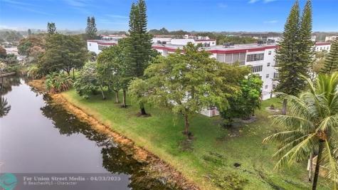 4270 NW 40th Street Lauderdale Lakes FL 33319