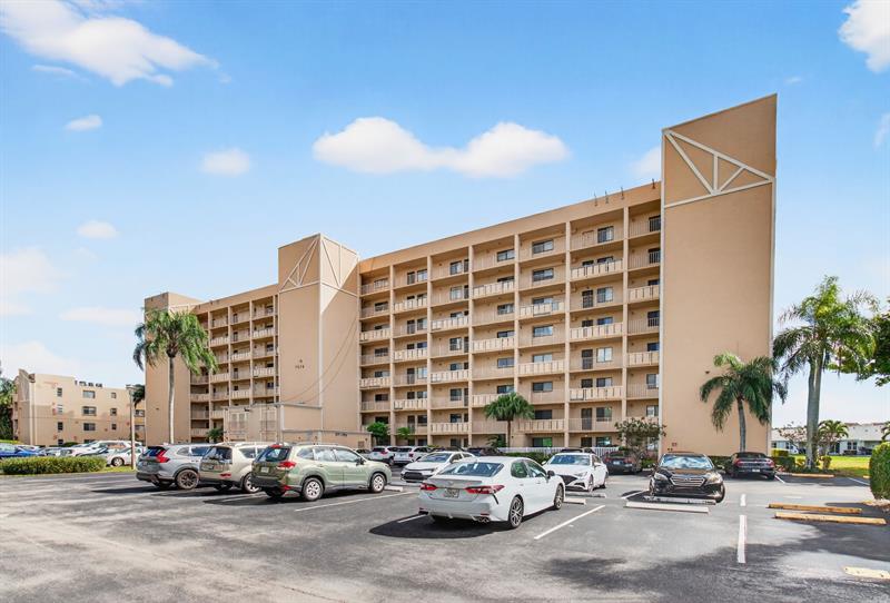 7076 Huntington Lane Delray Beach FL 33446