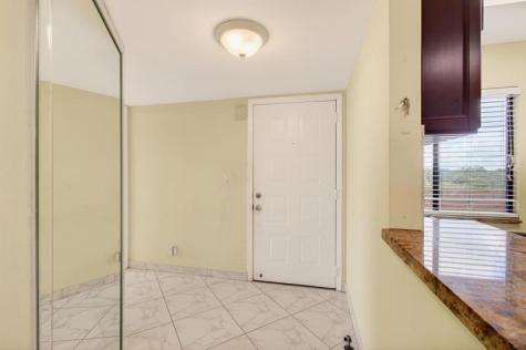 7076 Huntington Lane Delray Beach FL 33446
