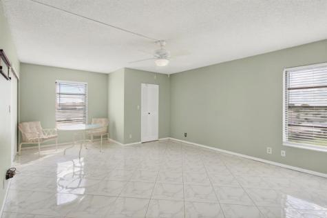 7076 Huntington Lane Delray Beach FL 33446