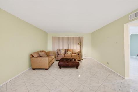 7076 Huntington Lane Delray Beach FL 33446