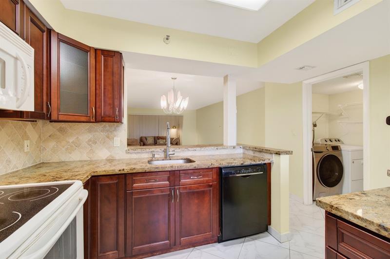 7076 Huntington Lane Delray Beach FL 33446