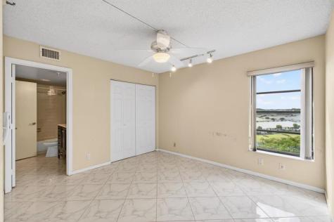 7076 Huntington Lane Delray Beach FL 33446