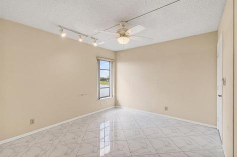 7076 Huntington Lane Delray Beach FL 33446