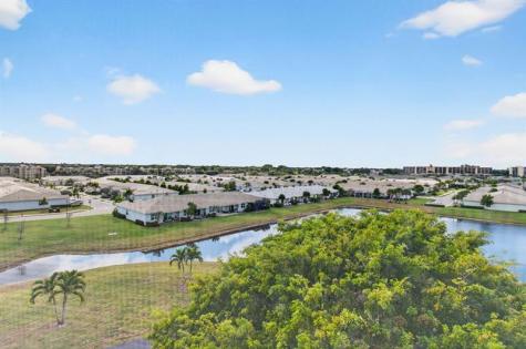 7076 Huntington Lane Delray Beach FL 33446