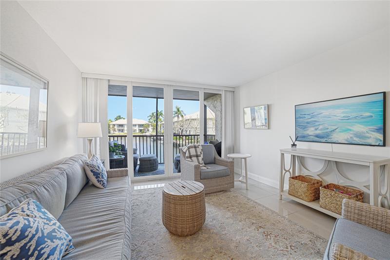 6 Royal Palm Way Boca Raton FL 33432