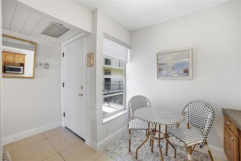 6 Royal Palm Way Boca Raton FL 33432
