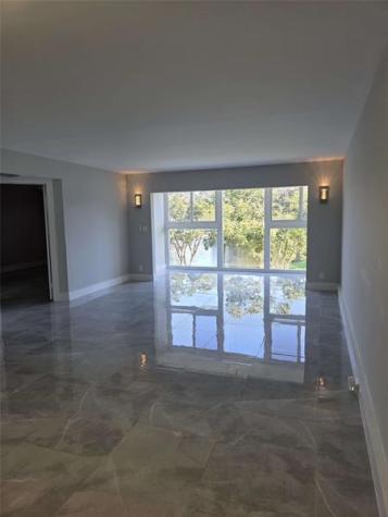 1502 Cayman Way Coconut Creek FL 33066