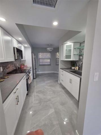 1502 Cayman Way Coconut Creek FL 33066