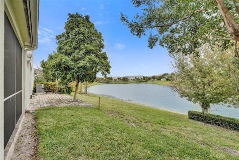 5068 Greenway Drive Hollywood FL 33021