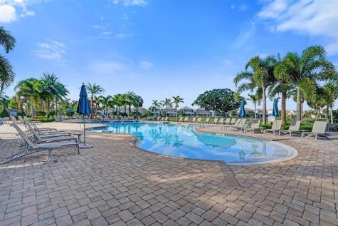 5068 Greenway Drive Hollywood FL 33021