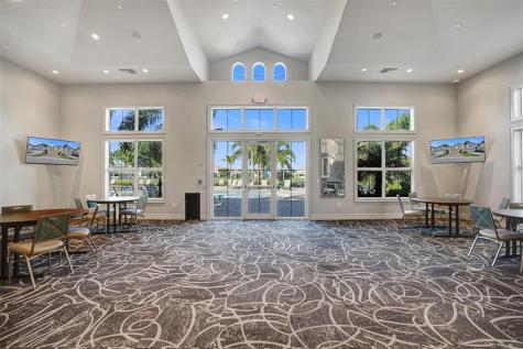 5068 Greenway Drive Hollywood FL 33021