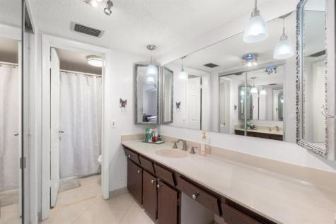 4191 NW 41st Street Lauderdale Lakes FL 33319
