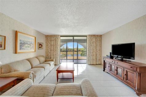 3521 Environ Boulevard Lauderhill FL 33319