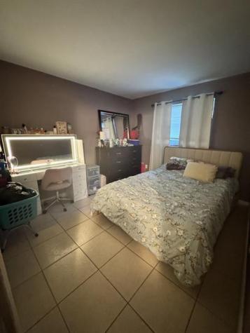 101 NE 41st Street Oakland Park FL 33334