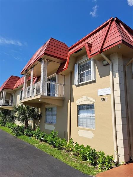 555 SE 8th Street Deerfield Beach FL 33441