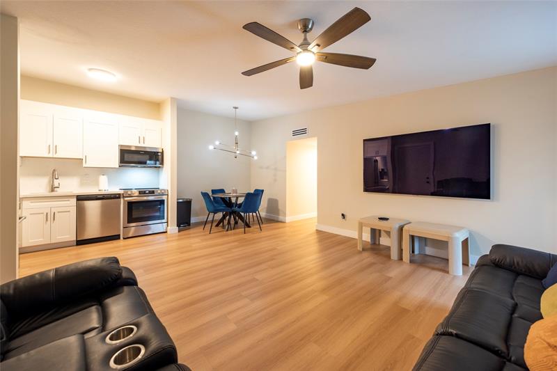 7827 Ashmont Circle Tamarac FL 33321