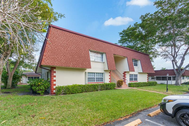 2015 NE 32nd Court Pompano Beach FL 33064