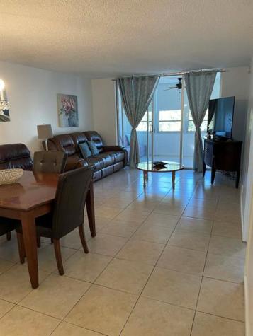 4899 NW 26th Court Lauderdale Lakes FL 33313