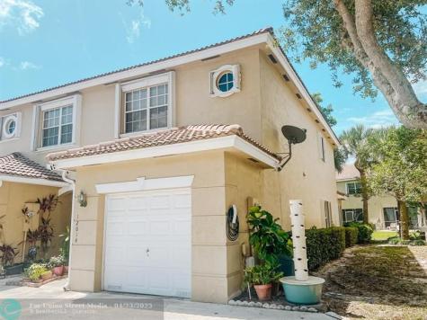 12014 SW 2nd Street Pembroke Pines FL 33025