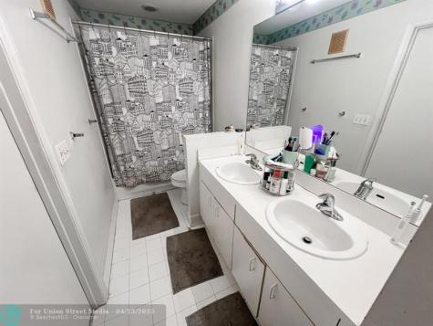 12014 SW 2nd Street Pembroke Pines FL 33025