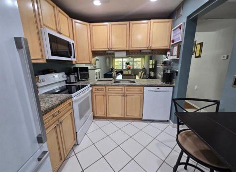 1103 Bahama Bend Coconut Creek FL 33066