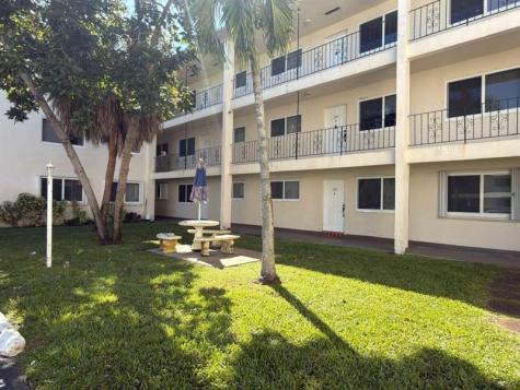 2210 Taylor Street Hollywood FL 33020