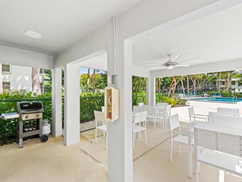 4221 W Palm Aire Drive Pompano Beach FL 33069